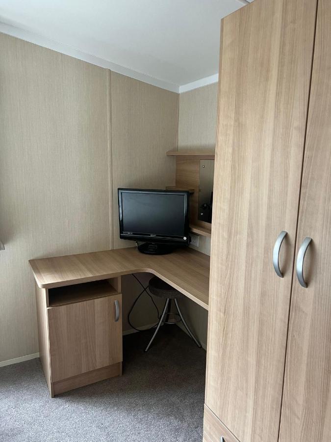 3 Bed Platinum Caravan Presthaven Sands Prestatyn Buitenkant foto